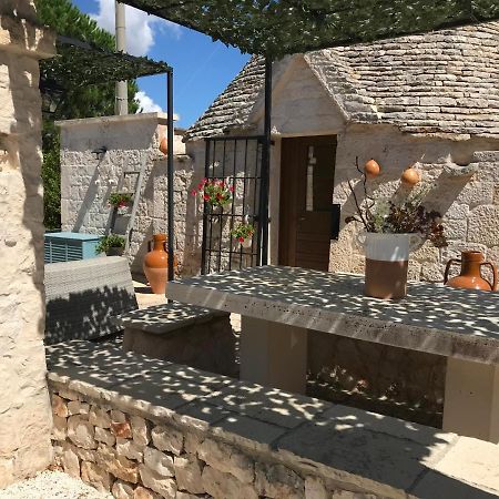 Trullo Grace -Trulli Anti' Charme & Relax Bed & Breakfast Алберобело Екстериор снимка